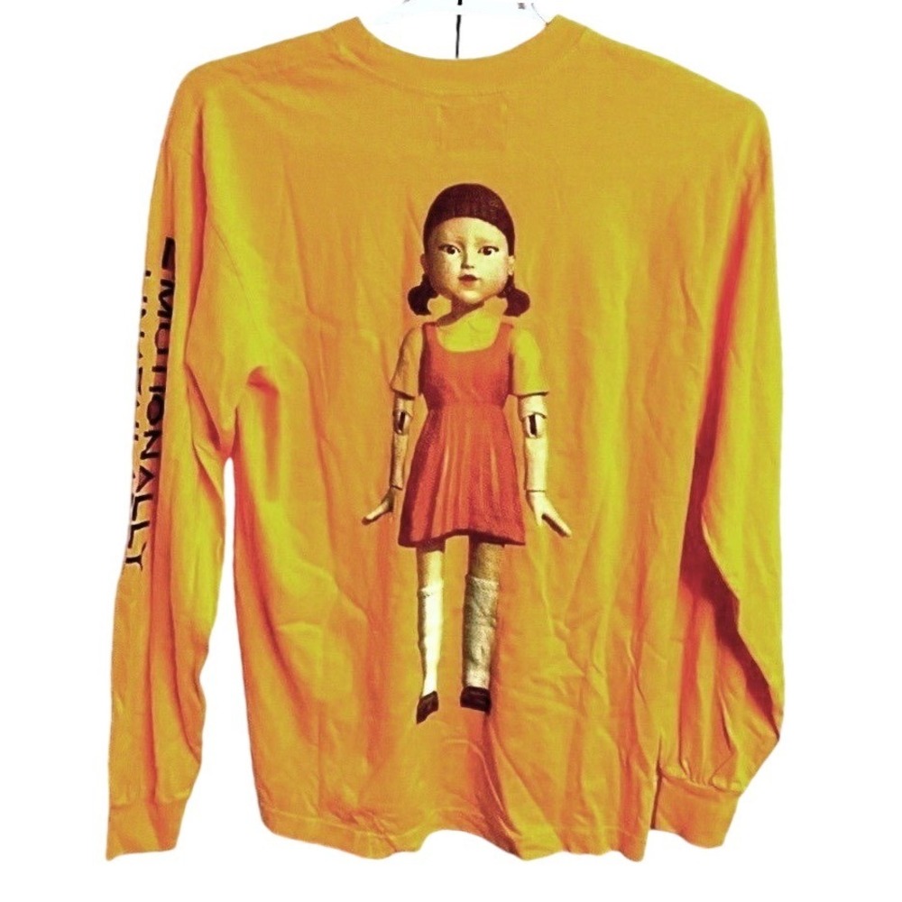 Emotionally Unavailable Squid Game Long Sleeve Shirt‎ Yellow Doll Graphic Medium